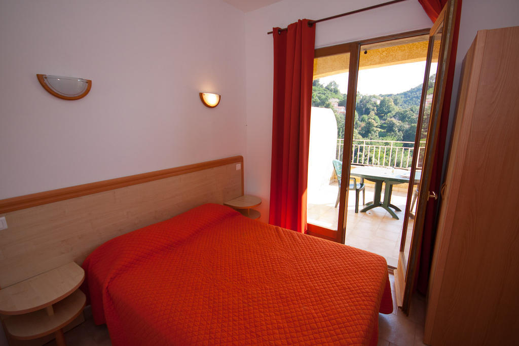 Hotel Sant'Andria à Oletta  Extérieur photo